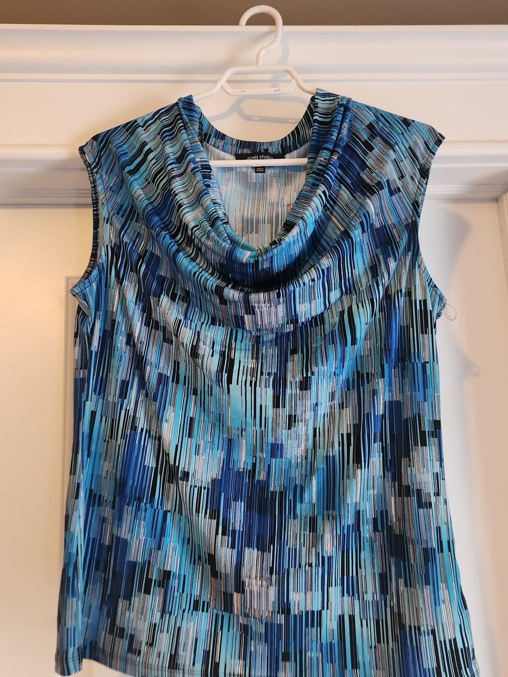 Jones Studio Blue Multi Cowl Neck Sleeveless Camisole